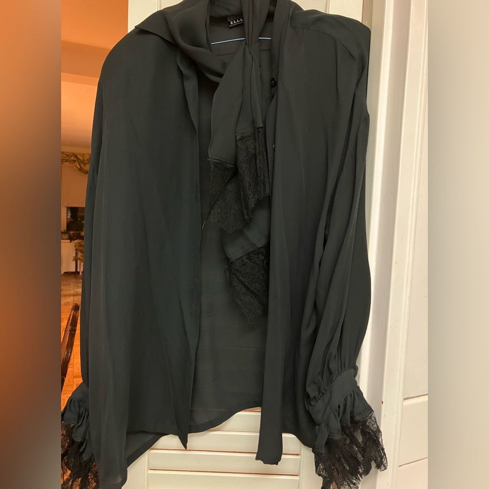 Ellen Tracy Black Lace Accent Blouse